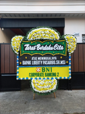 Papan Bunga Duka di Akesai