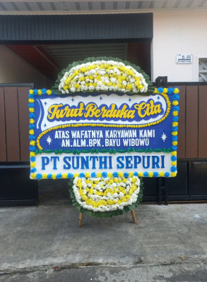 Papan Bunga Duka di Akesai